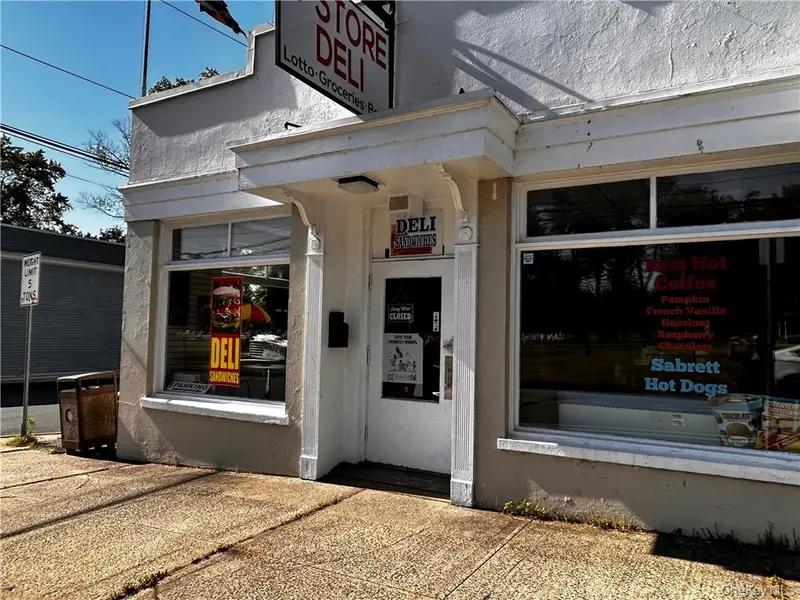 25/26 Old Tappan Rd RD, Tappan, NY 10983