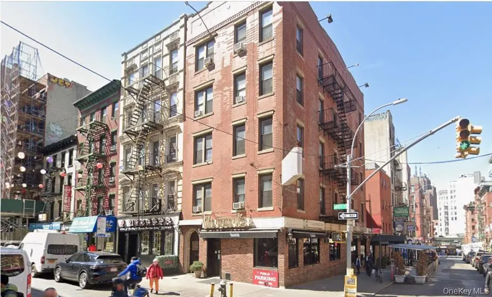 119 Mott ST, New York (manhattan), NY 10013