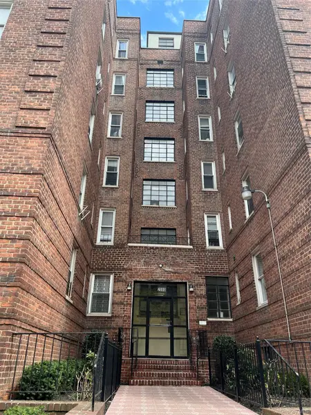 2080 Barnes AVE #4C, Bronx, NY 10462