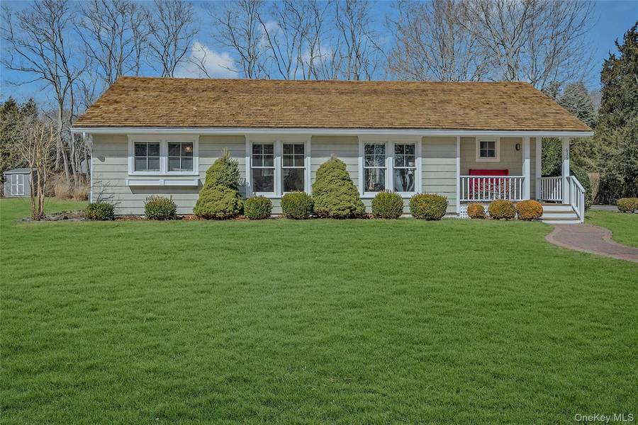 635 Strohson RD, Cutchogue, NY 11935