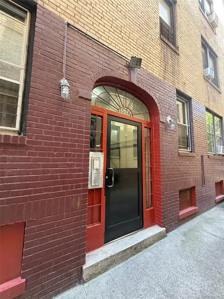 35-34 94TH ST, Jackson Heights, NY 11372