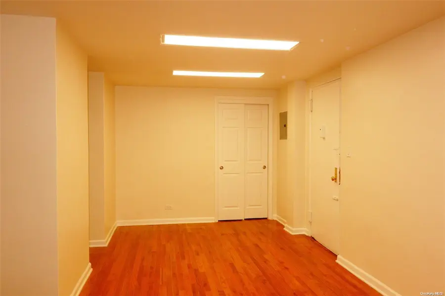 143-45 Sanford AVE #L1, Flushing, NY 11355