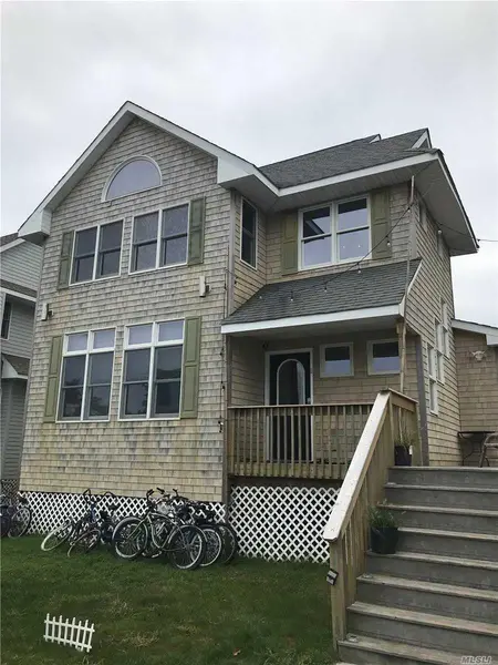 22 Bungalow, Ocean Beach, NY 11770
