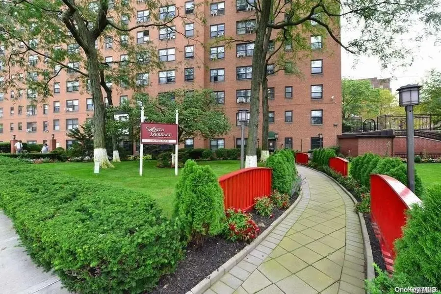 99-40 63rd RD #1Y, Rego Park, NY 11374