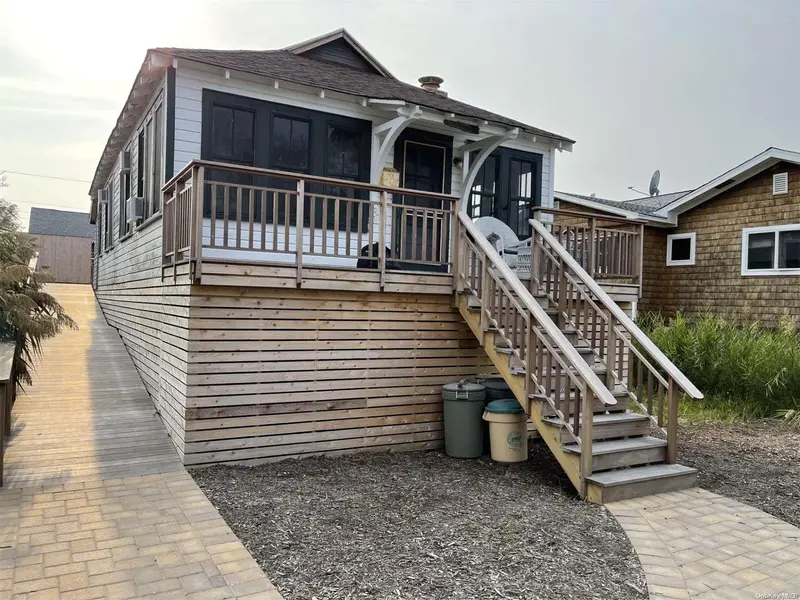 315 Wilmot RD, Ocean Beach, NY 11770