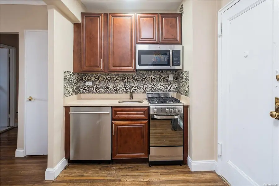 110-20 71st AVE #317, Forest Hills, NY 11375