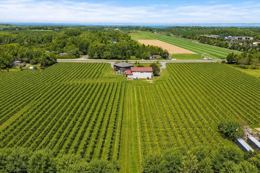 18910 Middle Road, Cutchogue, NY 11935