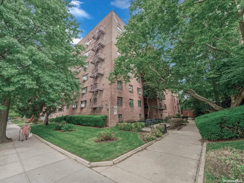 140-21 31st Rd #2A, Flushing, NY 11354