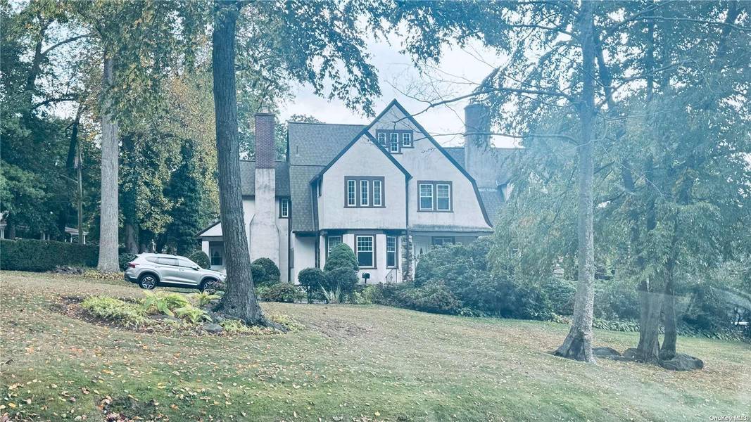 140 Walworth AVE, White Plains, NY 10606