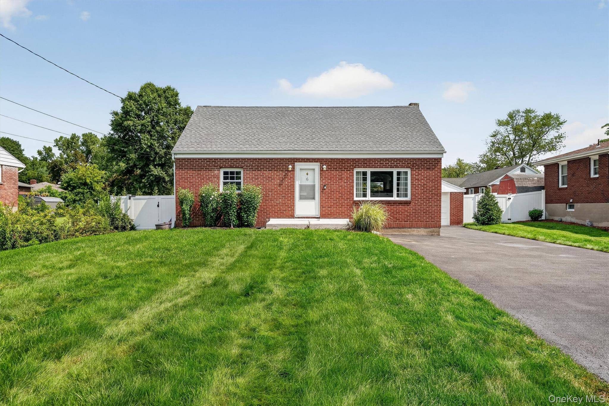 6 Broad ST, New Windsor, NY 12553