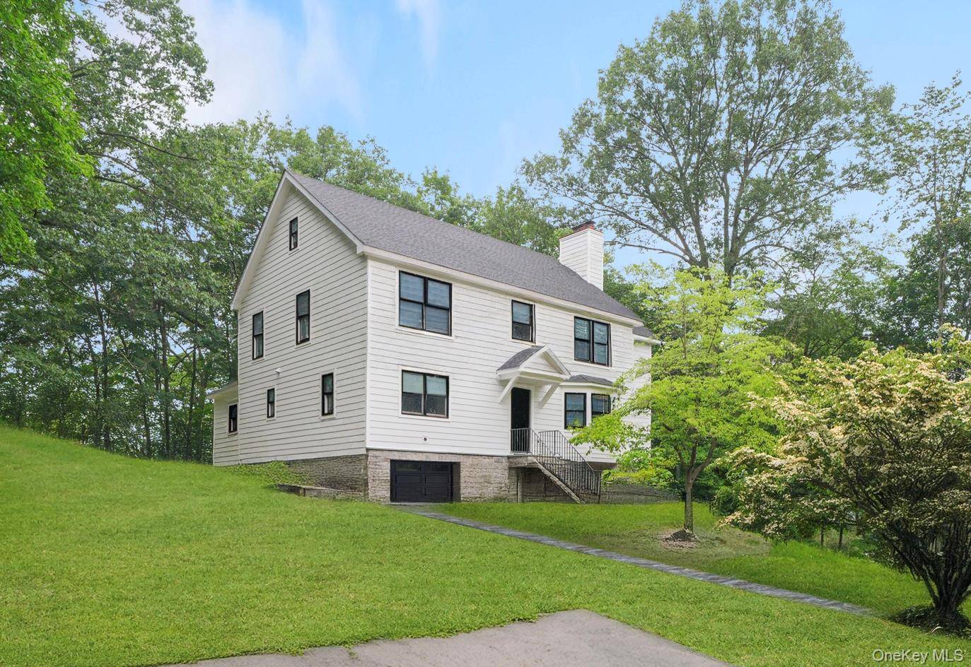 16 Bramblebrook RD, Ardsley, NY 10502