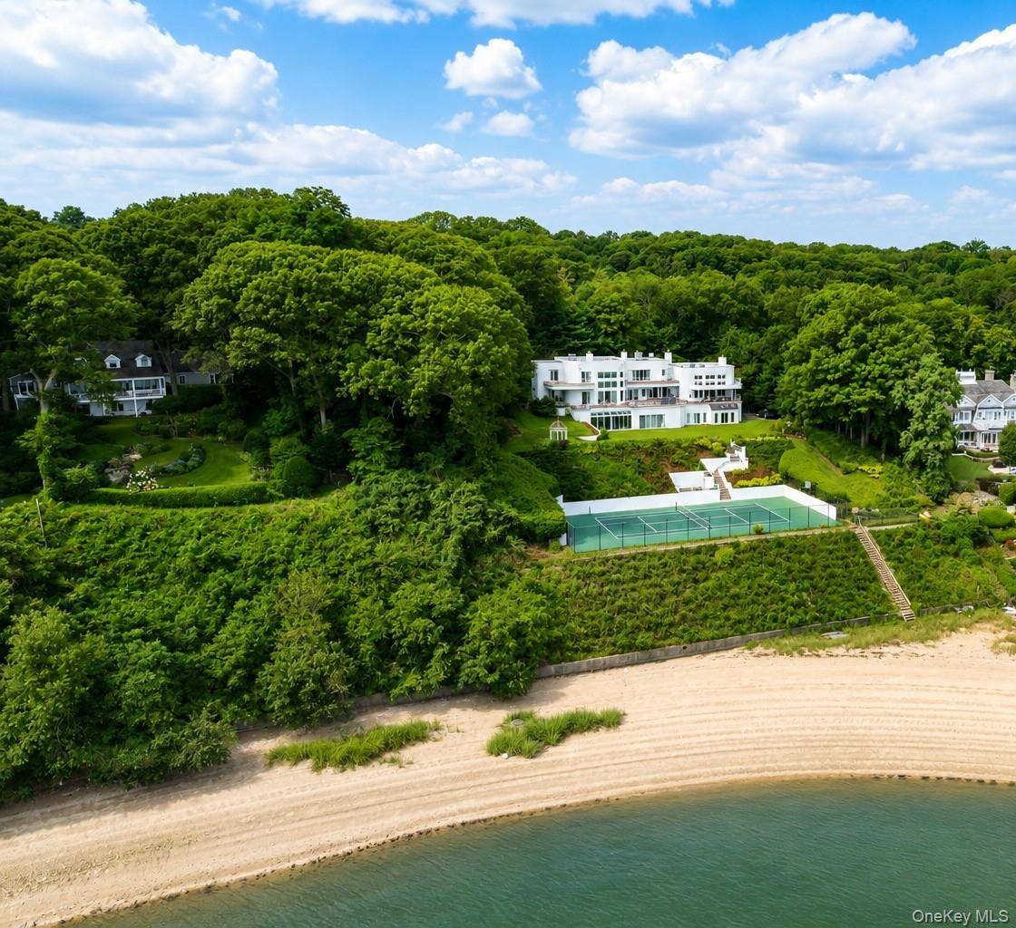 26 Tennis Court RD, Oyster Bay, NY 11771