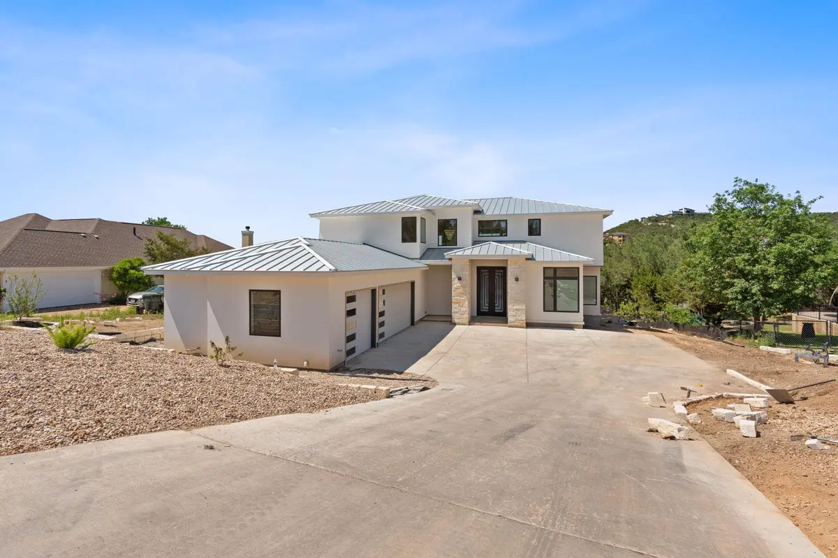 8128 Beauregard DR, Leander, TX 78641