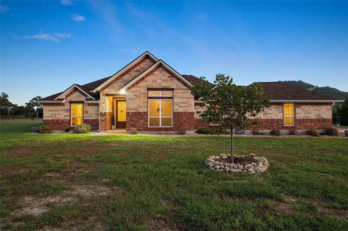 12201 Montana Springs DR, Marble Falls, TX 78654