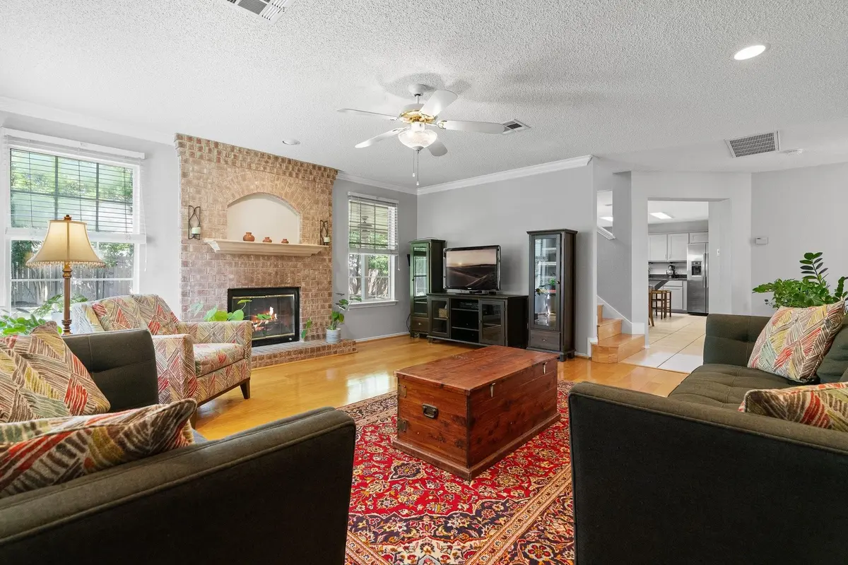 1707 Woodland DR, Cedar Park, TX 78613