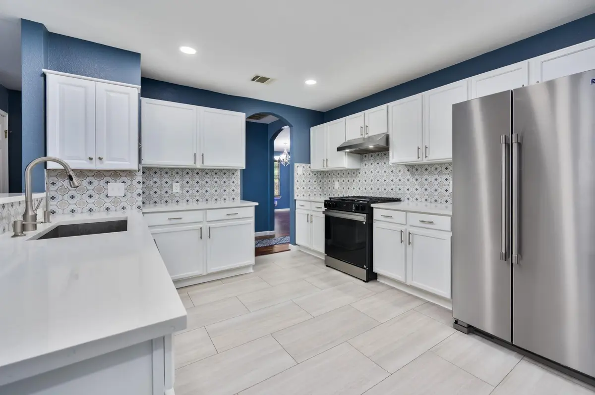 207 Presidio DR, Leander, TX 78641