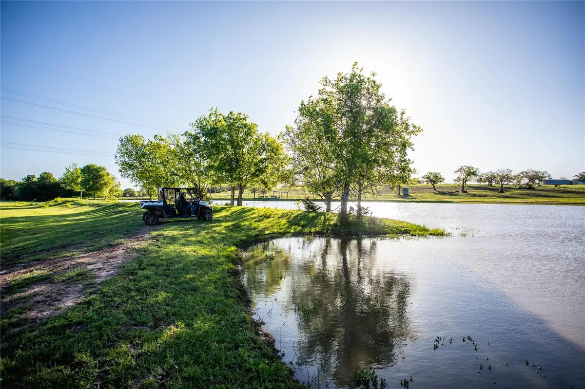 278 Cstern RD, Rosanky, TX 78953