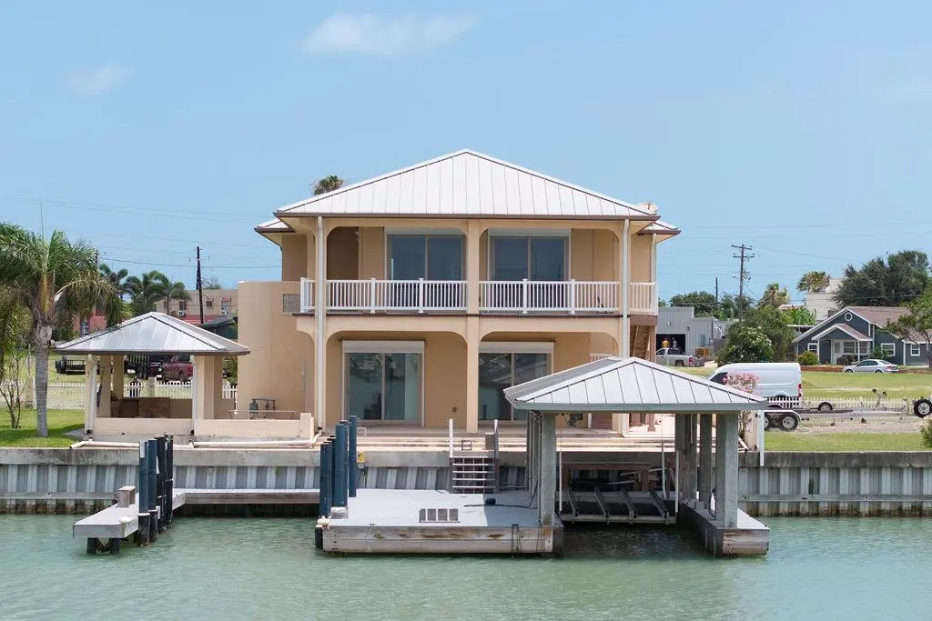 629 N Yturria ST, Port Isabel, TX 78578