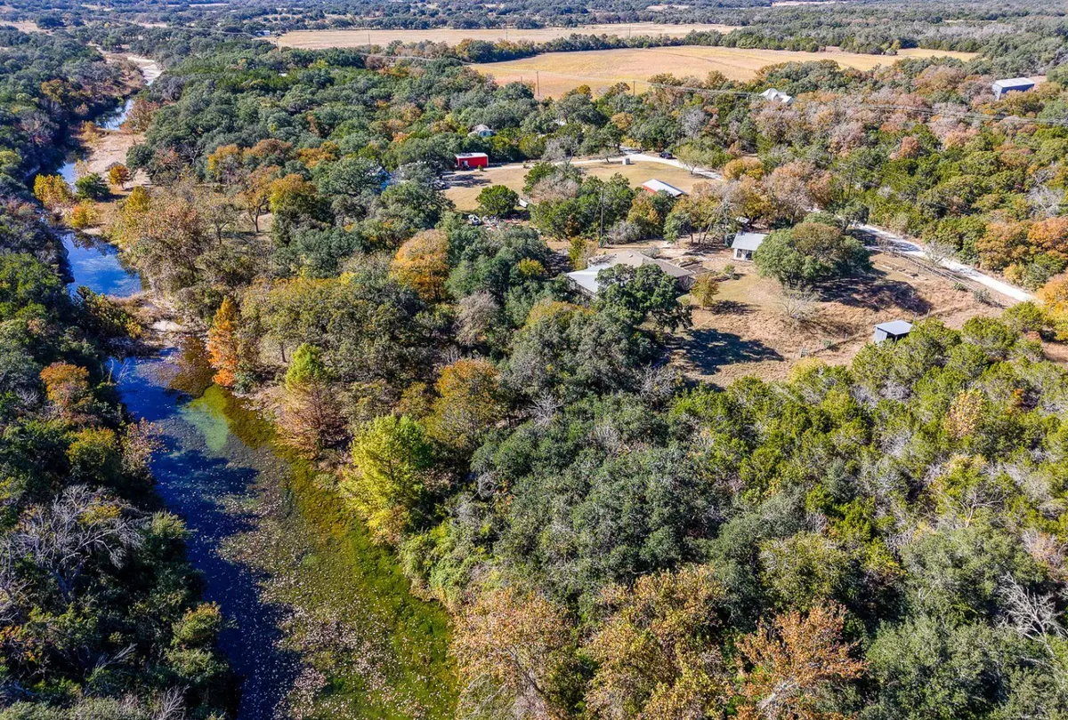 197 Little River LN, Blanco, TX 78606