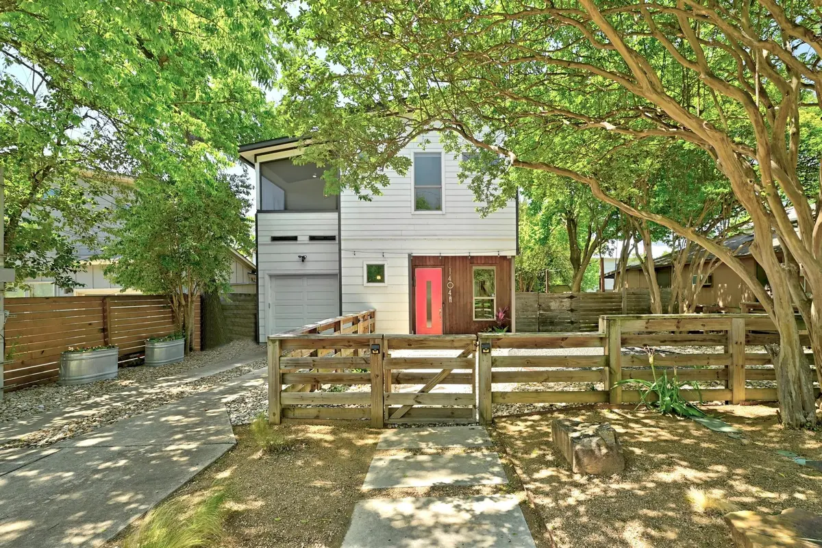 1404 Singleton Ave #A, Austin, TX 78702