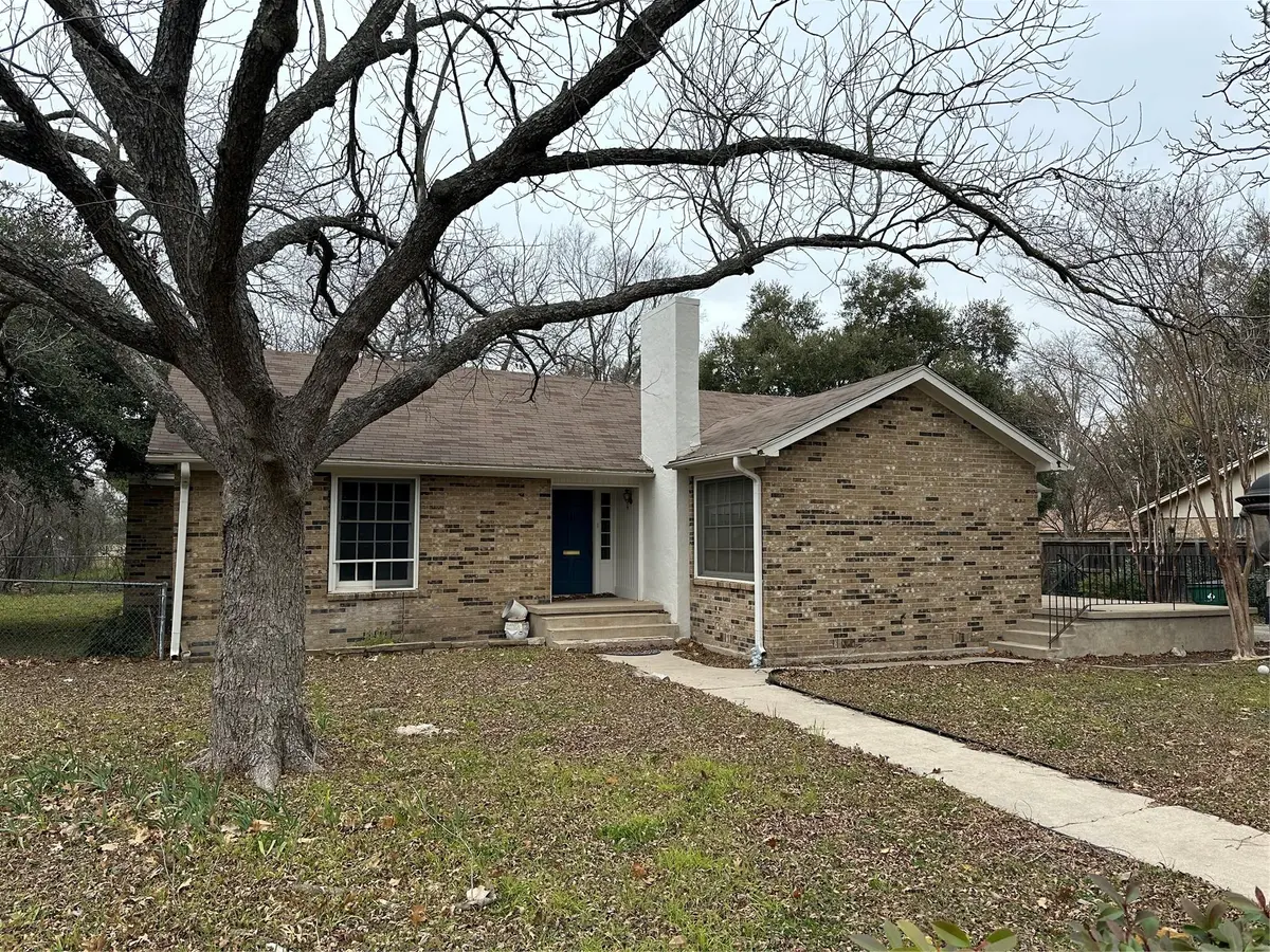 1600 N Cleveland Ave, Cameron, TX 76520