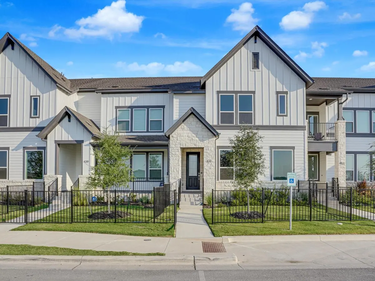 431 Emory Crossing BLVD, Hutto, TX 78634