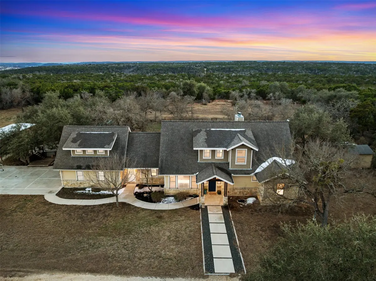 221 Mesa Oaks, Leander, TX 78641