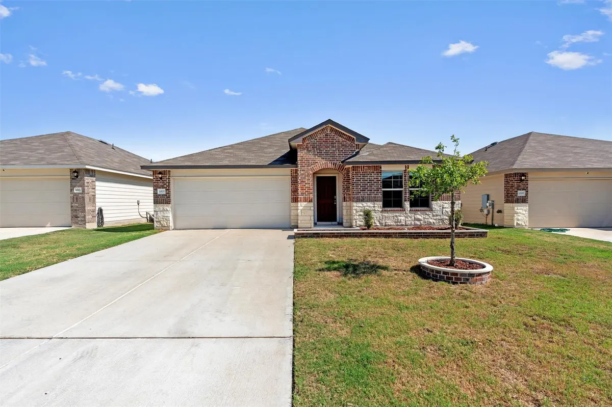 1005 Taggart CT, Jarrell, TX 76537