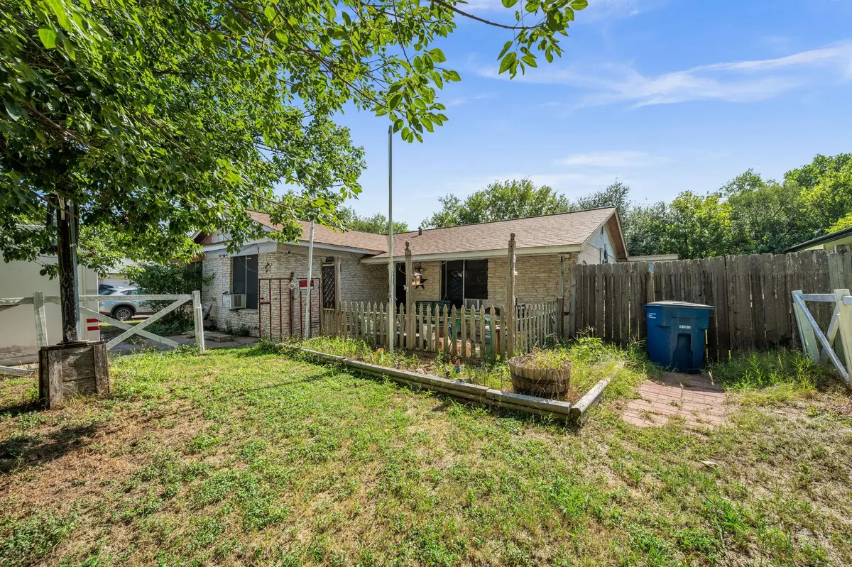 5326 Wellington DR, Austin, TX 78723