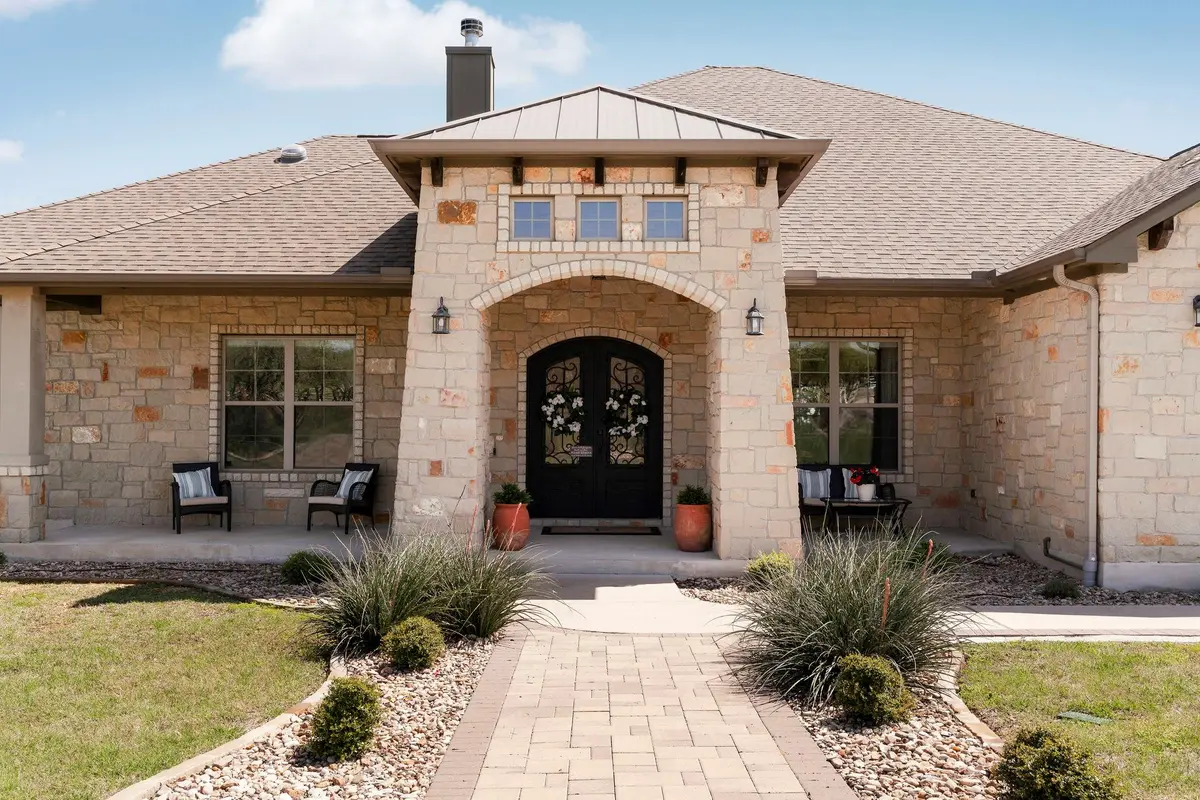 545 Ranchers Club LN, Driftwood, TX 78619