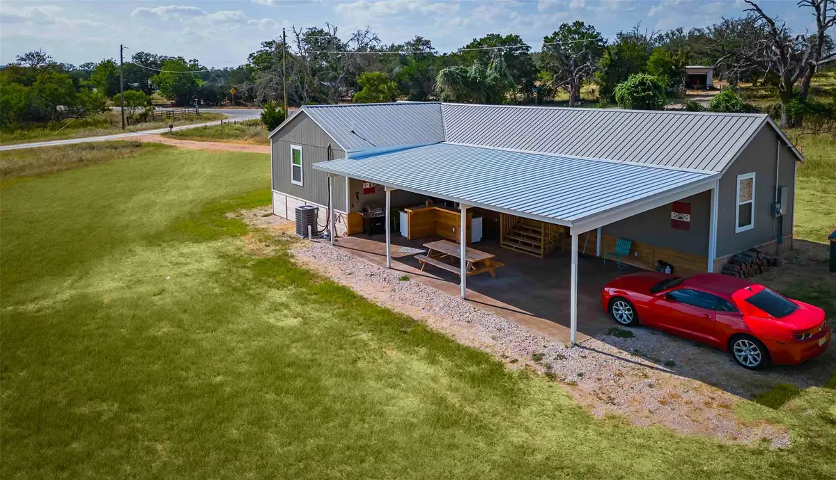 73 Loma LN, Fredericksburg, TX 78624