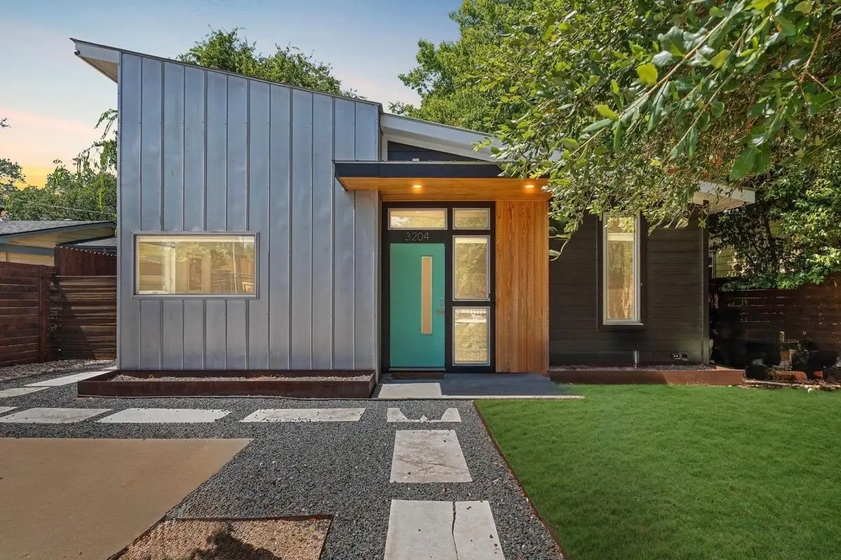 3204 E 14th 1/2 ST, Austin, TX 78721