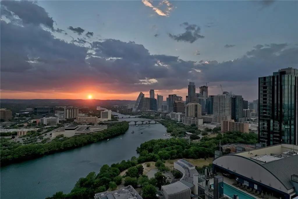48 East Ave #3207, Austin, TX 78701