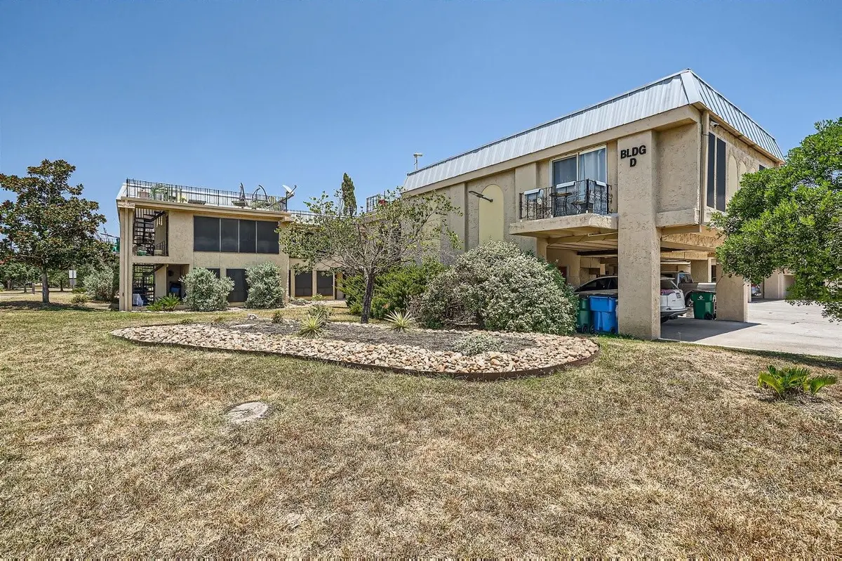 5918 Lago Vista WAY #D-27, Lago Vista, TX 78645