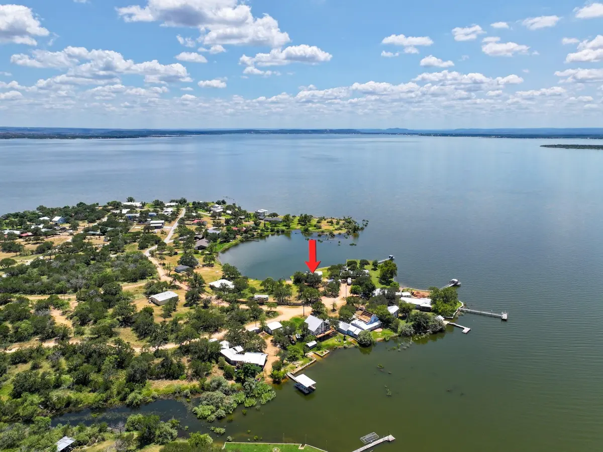 374 W Lakecrest DR, Bluffton, TX 78607