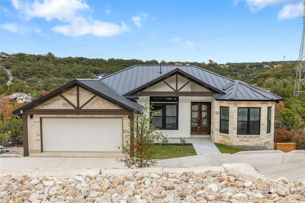 21002 Paseo De Vaca ST, Lago Vista, TX 78645