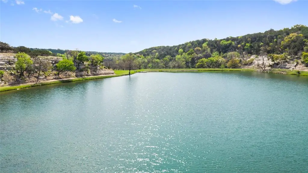 257 Pikes Peak RD, Kerrville, TX 78028