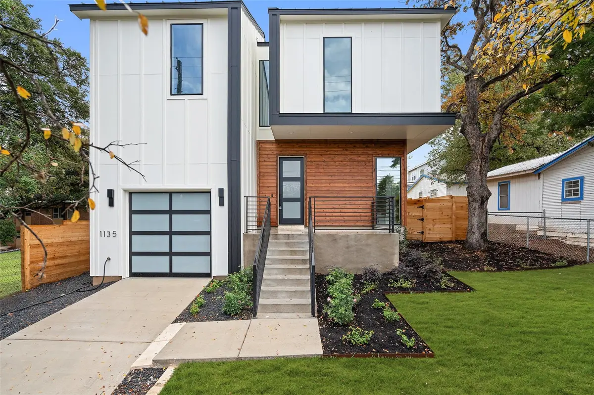 1135 Salina ST, Austin, TX 78702