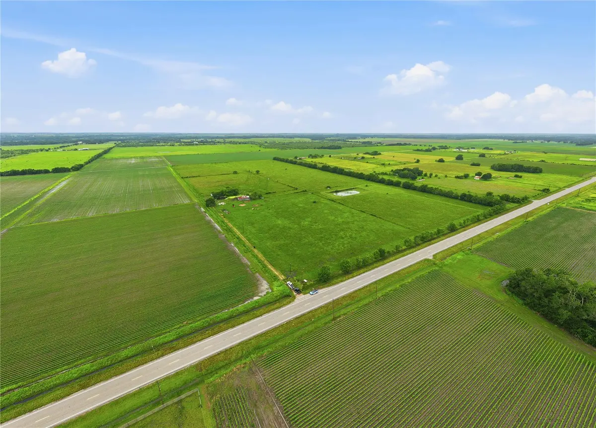 2011 Fm 2919 RD, Beasley, TX 77417