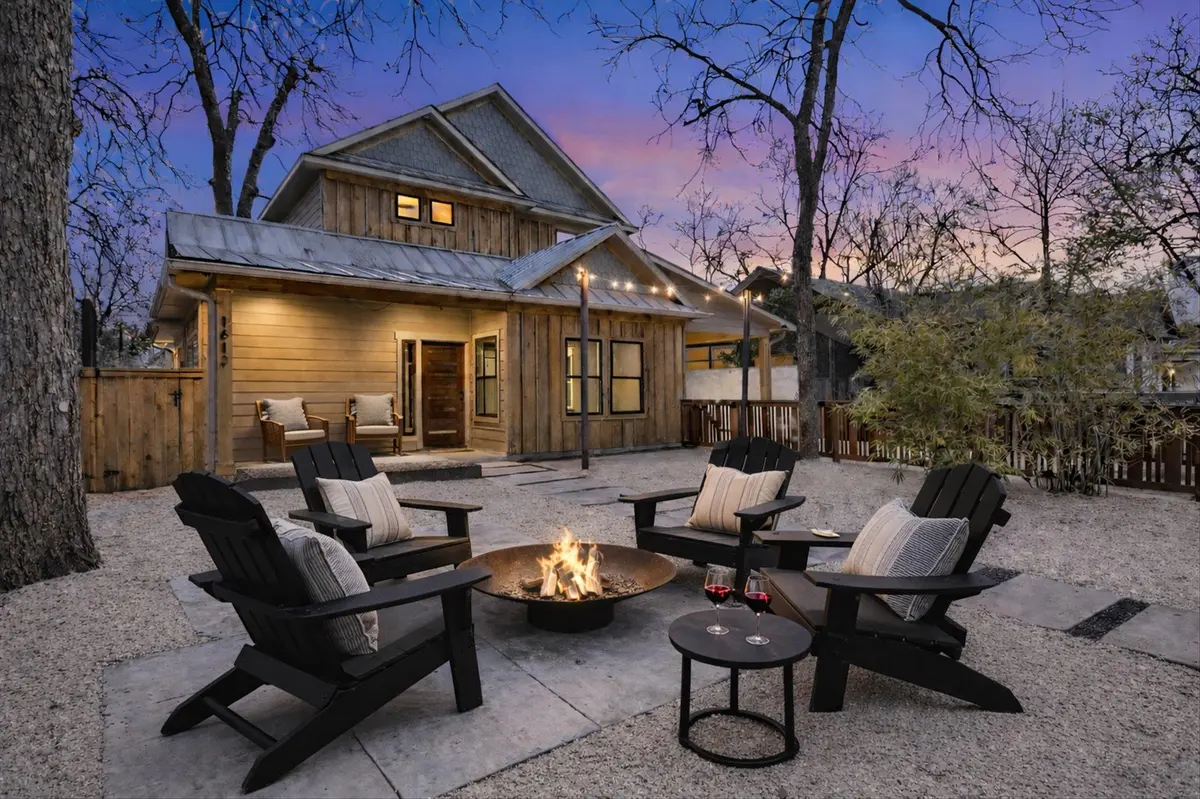 1613 Willow ST, Austin, TX 78702