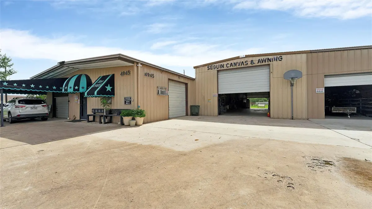 4945 N State Highway 123, Seguin, TX 78155