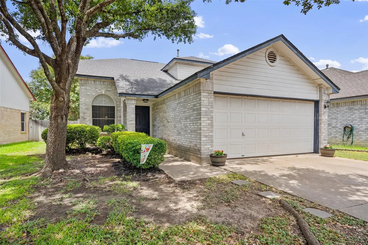 907 House Creek DR, Leander, TX 78641