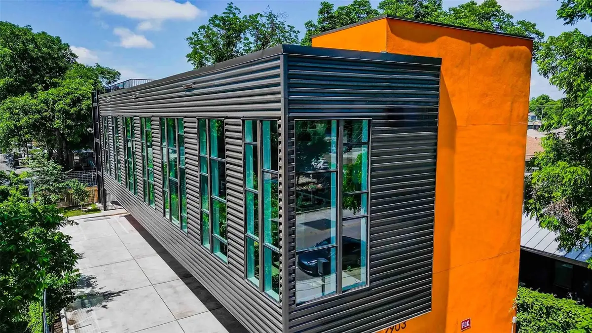 2903 E 2nd ST, Austin, TX 78702