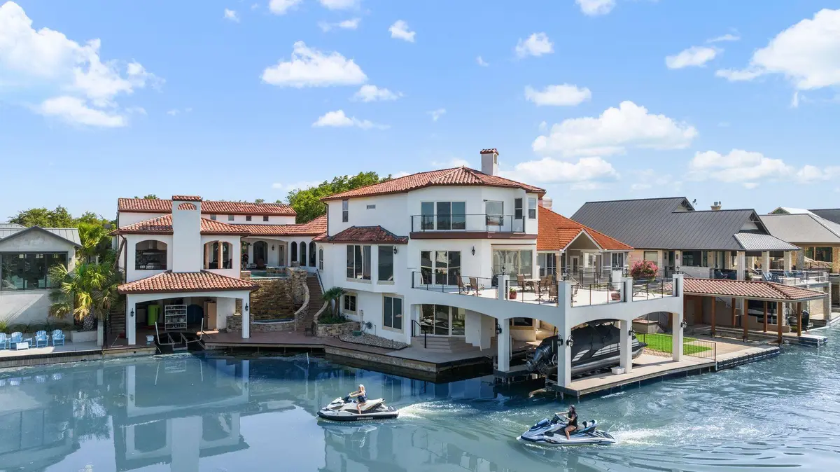 108 Wennmohs PL, Horseshoe Bay, TX 78657