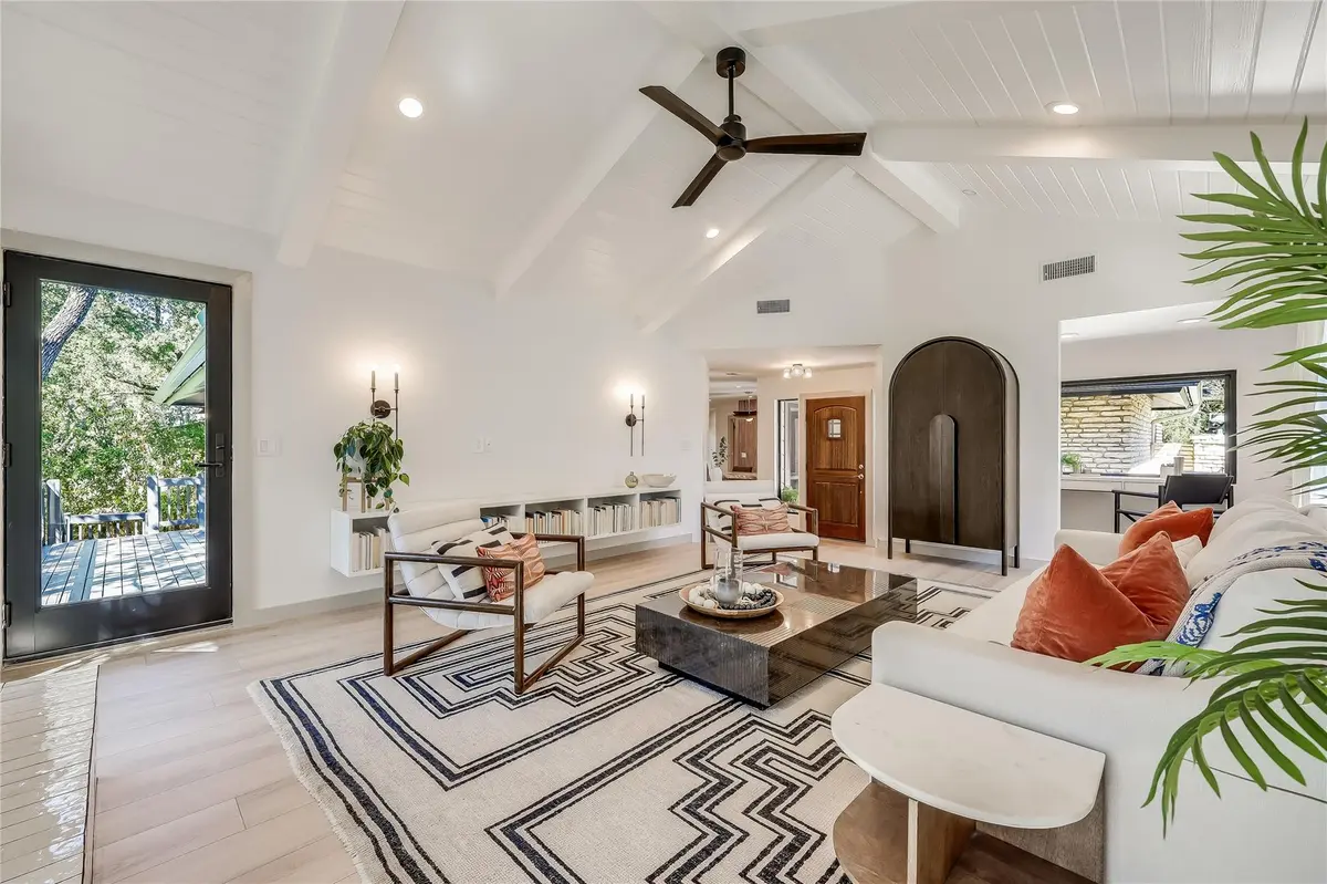 813 Electra ST, Lakeway, TX 78734