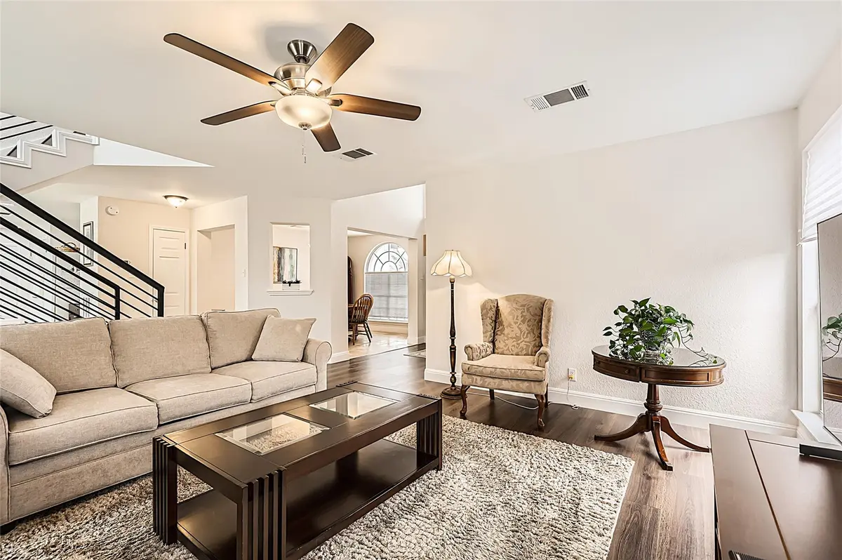 2005 Rosemary LN, Round Rock, TX 78664