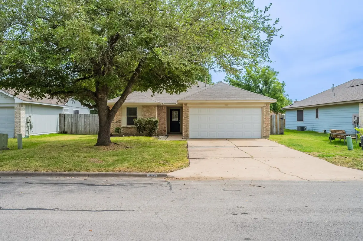102 Quail CIR, Hutto, TX 78634