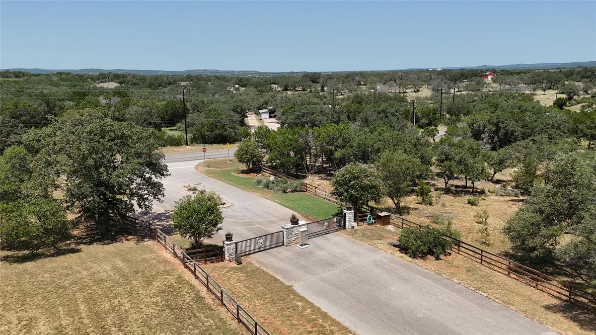 22804 S Mary Nell LN, Spicewood, TX 78669