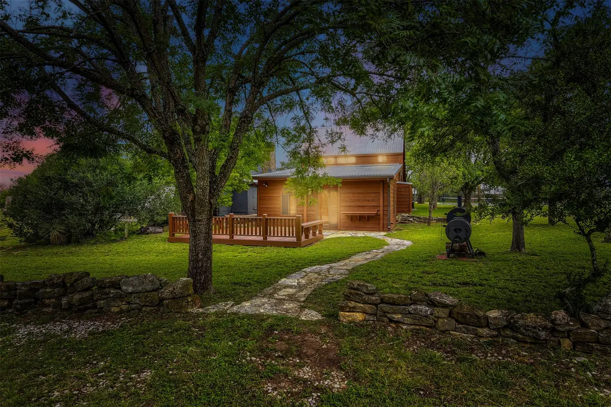 204 Topspin DR, Spicewood, TX 78669