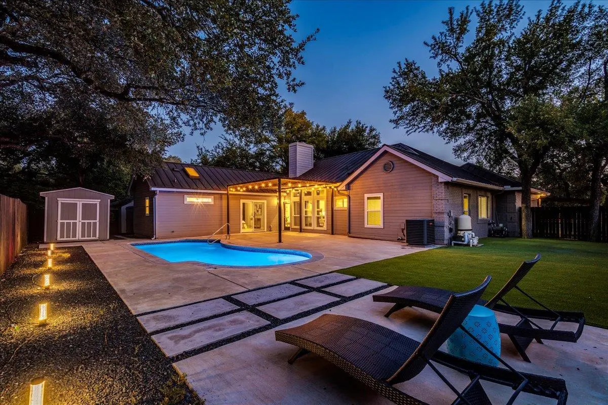 9110 Scotsman DR, Austin, TX 78750